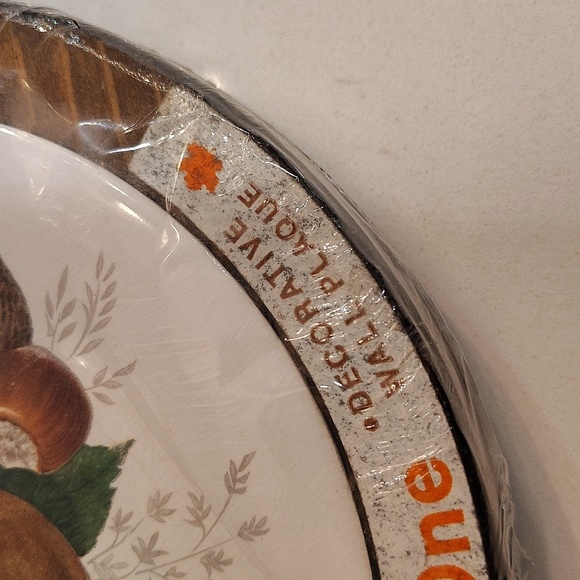 1974 3 in one hot plate cheese board & wall plaque with knife and hanger. - Picture 4 of 7